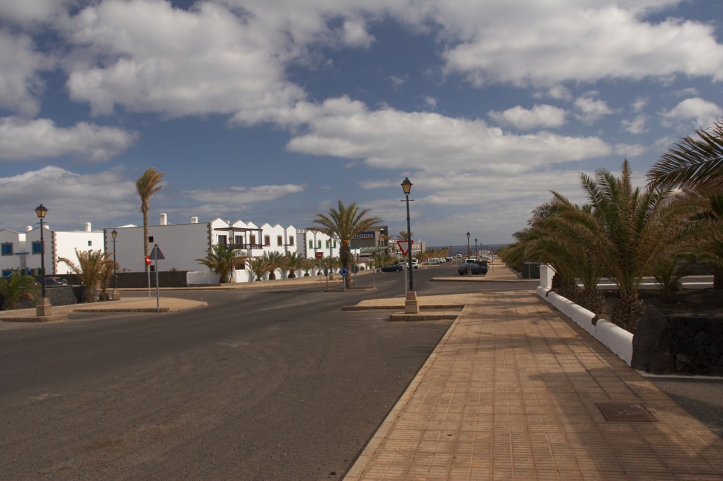 img00003.jpg