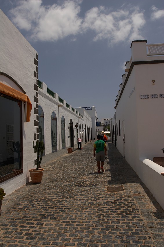 img00071.jpg
