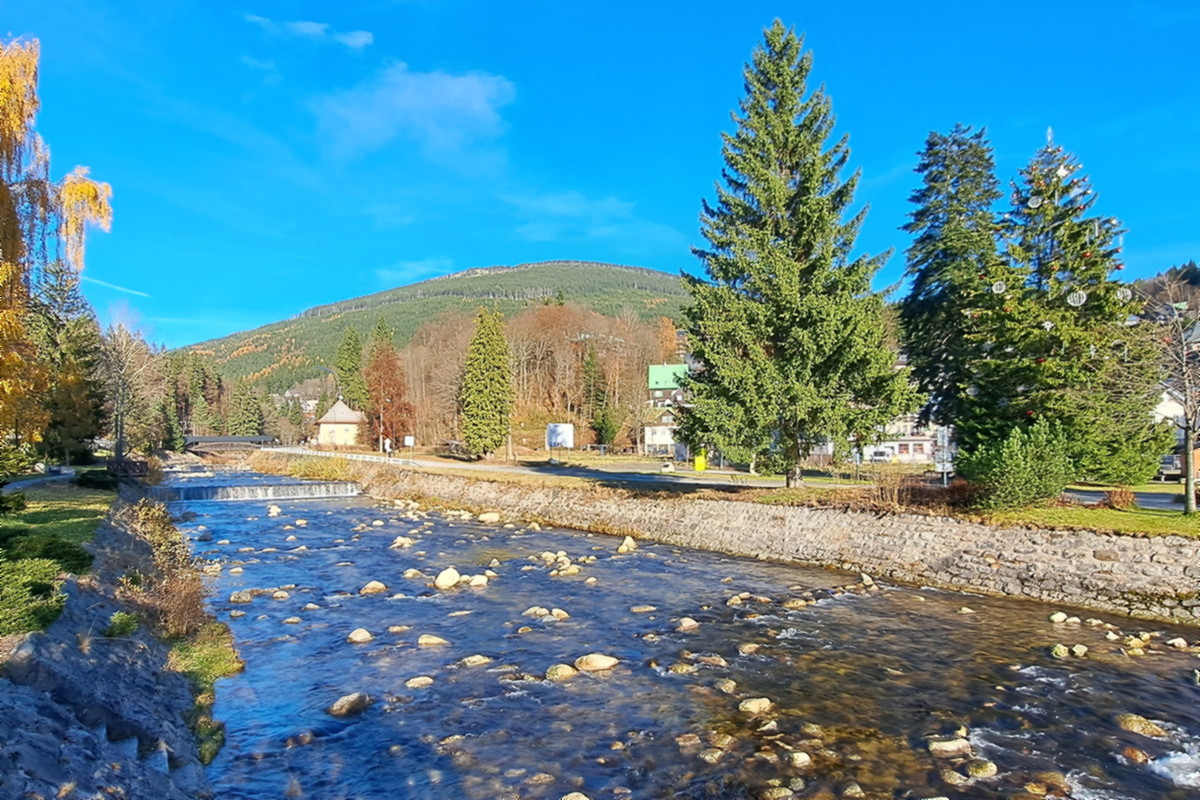 Labe a horské prostředí u ozdravovny